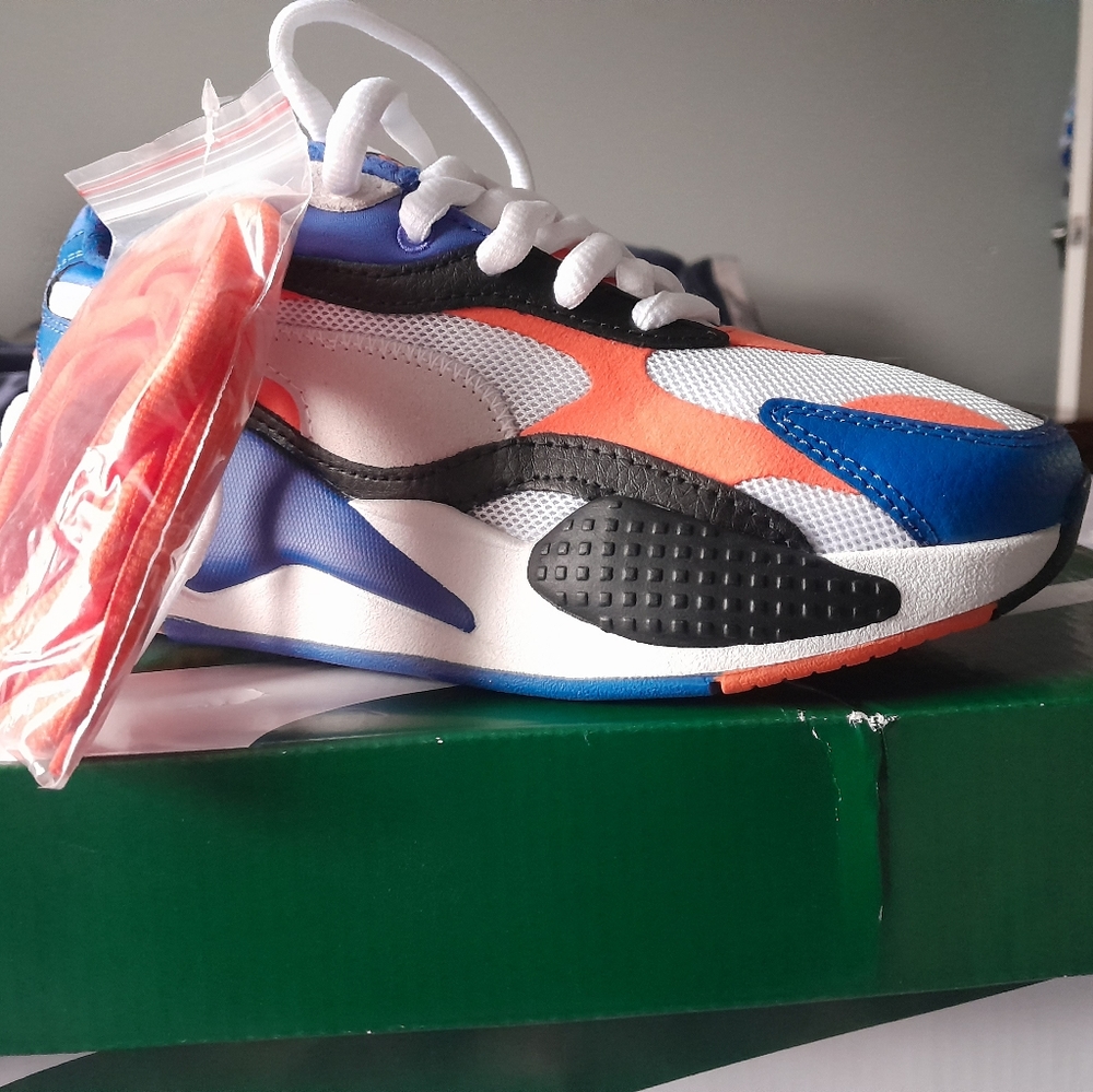 Puma Sneakers